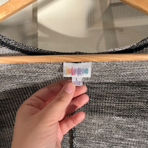 LulaRoe Black and Gray Striped Cardigan Size Large - Picture 2 of 2